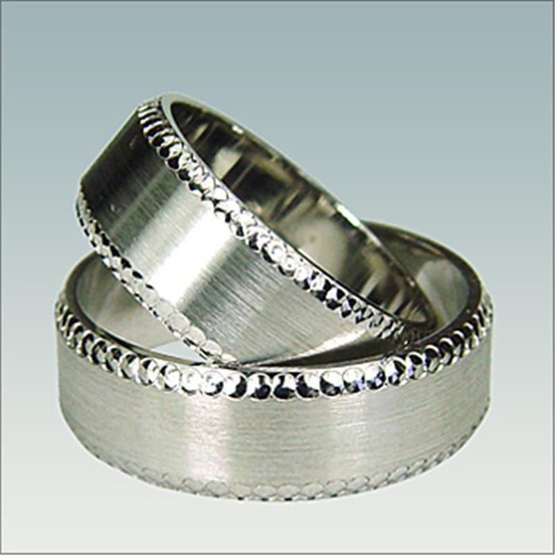 Prstan iz belega zlata BN 441