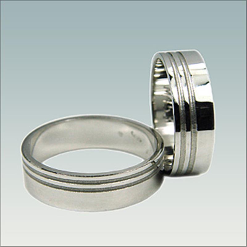 Prstan iz belega zlata BN 453