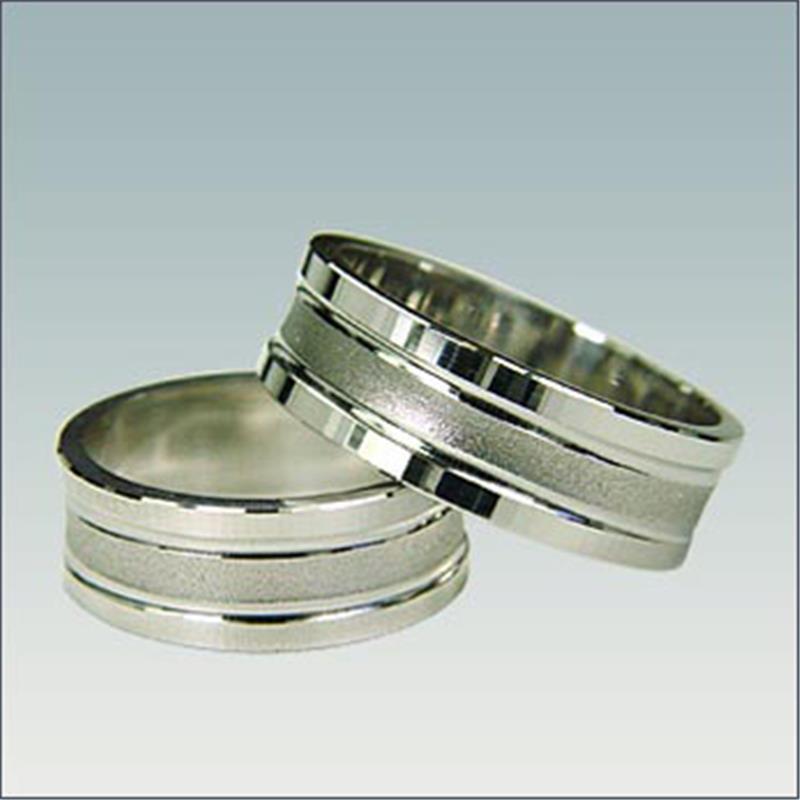 Poročni prstan iz belega zlata M 442