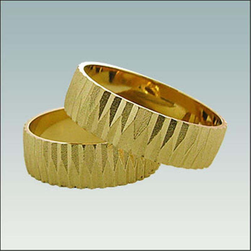 Poročni prstan iz rumenega zlata M 268