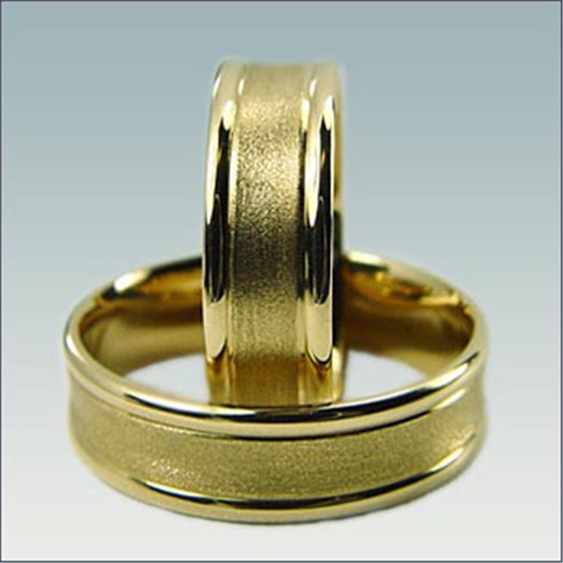Poročni prstan iz rumenega zlata M 299
