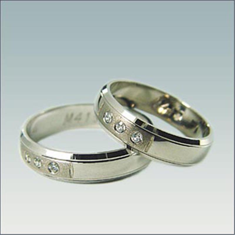 Poročni prstan iz belega zlata M 415