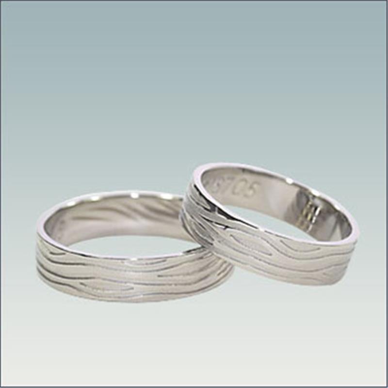 Poročni prstan iz belega zlata M 705
